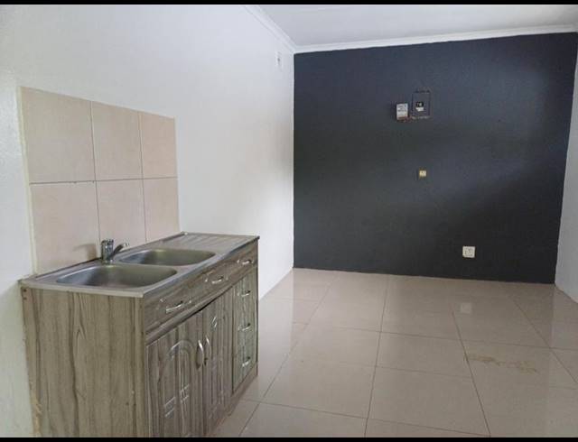 1 BEDROOM PROPERTY TO RENT IN NEW GERMANY